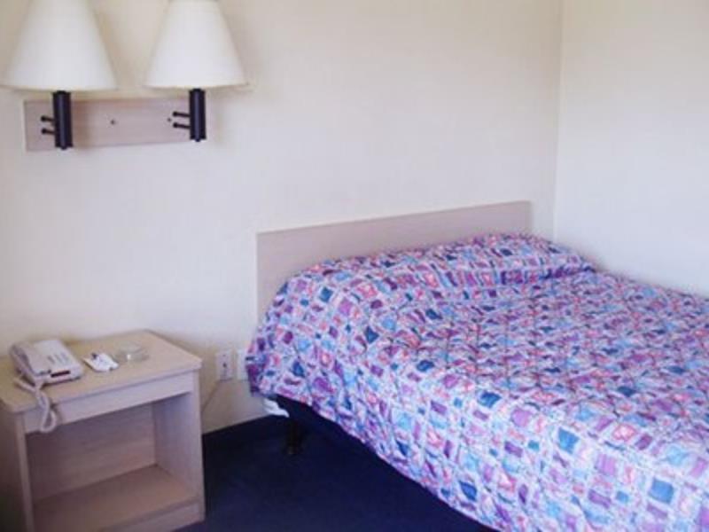 Rodeway Inn Мемфис Екстериор снимка
