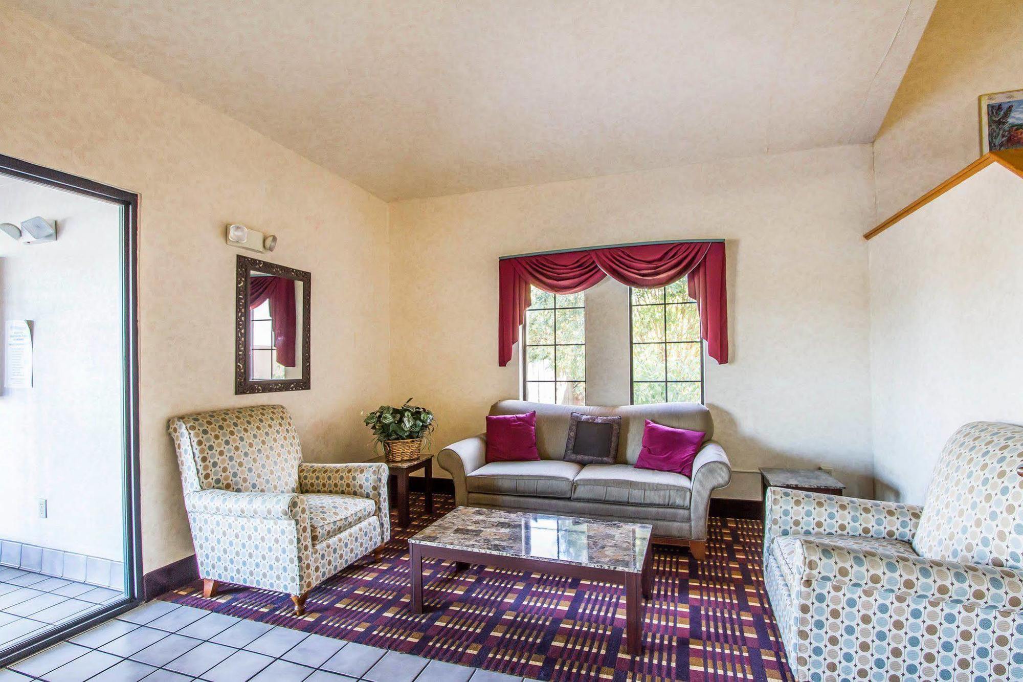 Rodeway Inn Мемфис Екстериор снимка