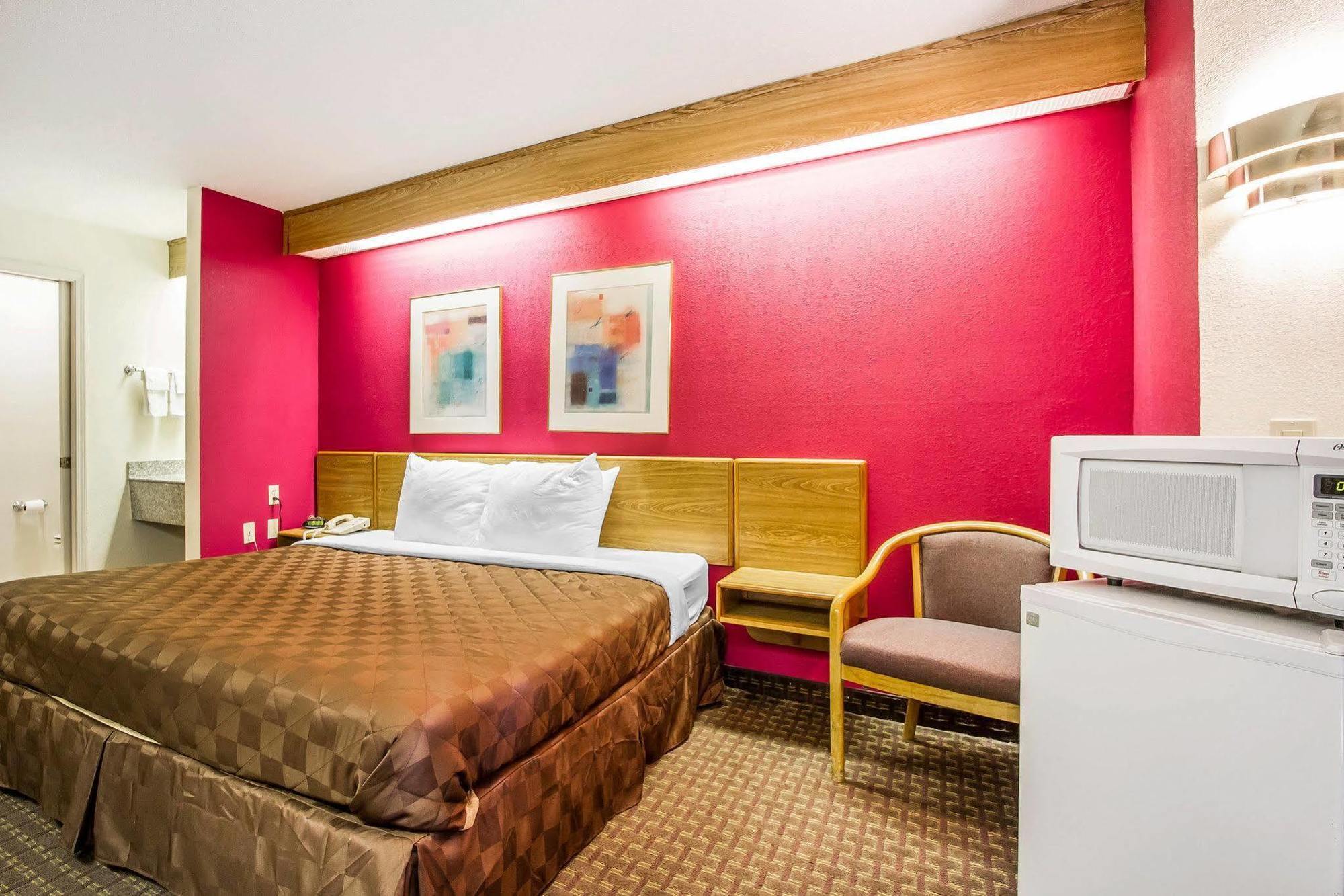 Rodeway Inn Мемфис Екстериор снимка