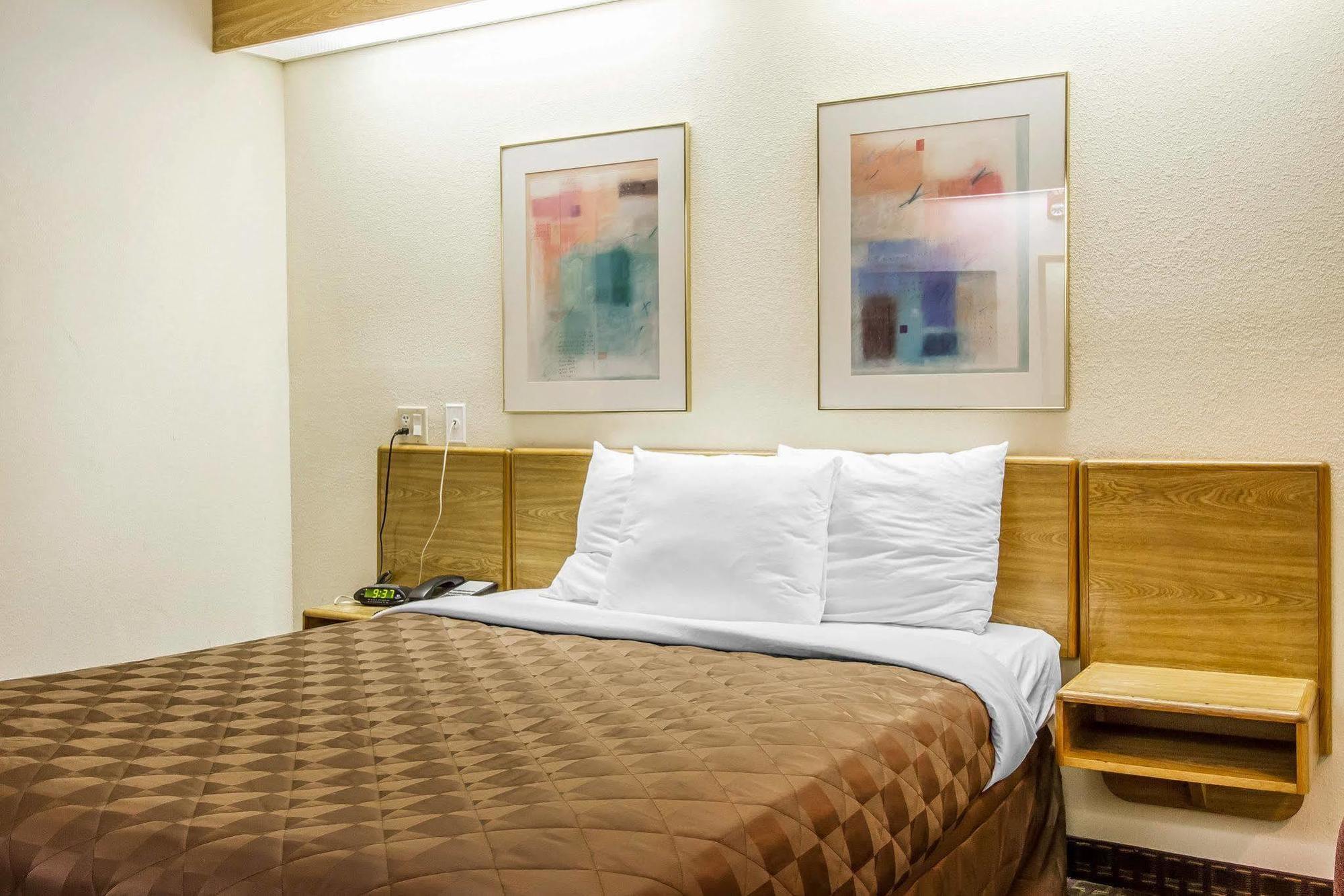 Rodeway Inn Мемфис Екстериор снимка