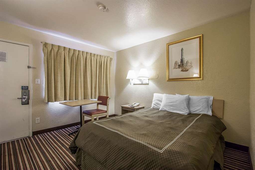 Rodeway Inn Мемфис Стая снимка