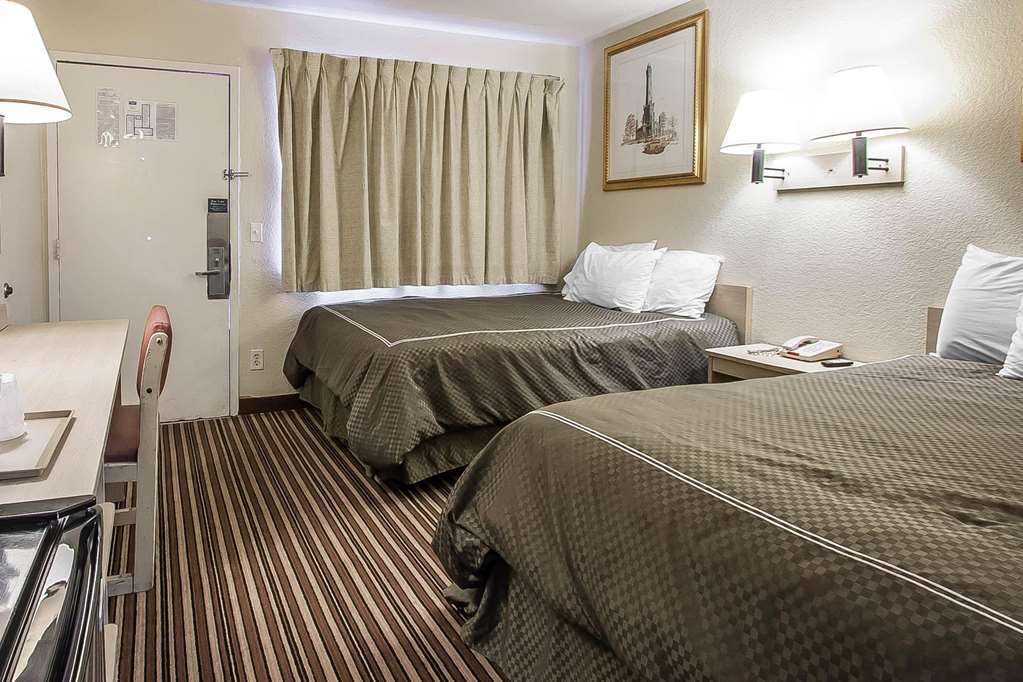 Rodeway Inn Мемфис Стая снимка