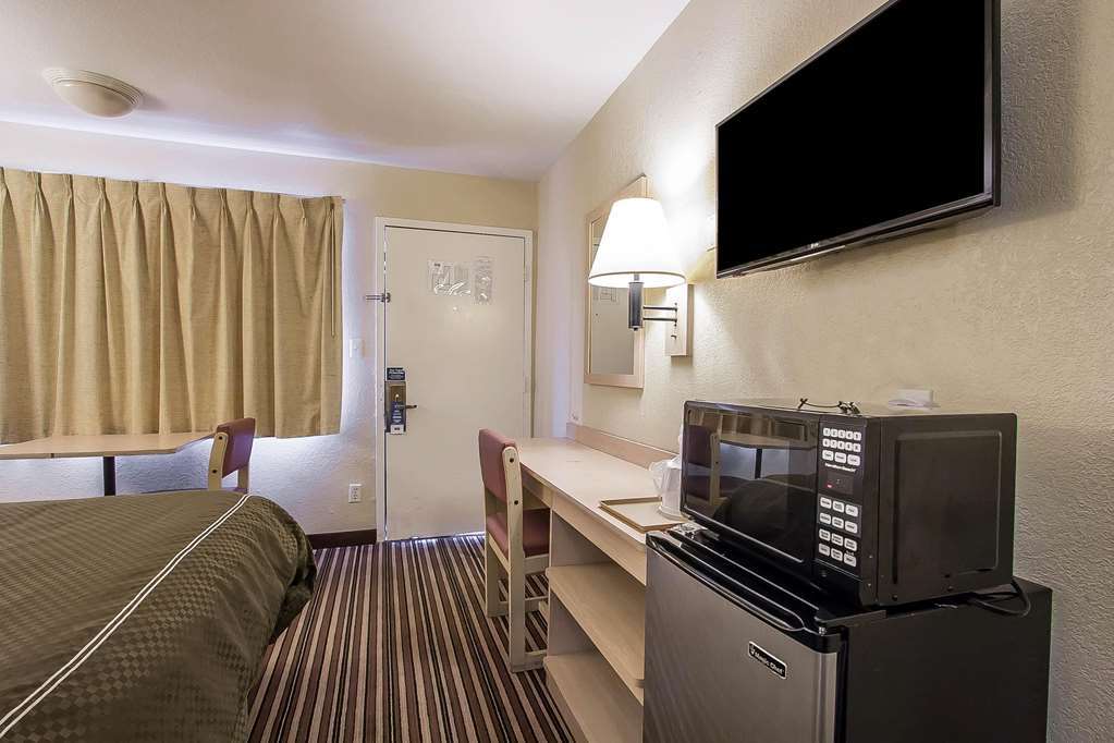 Rodeway Inn Мемфис Стая снимка