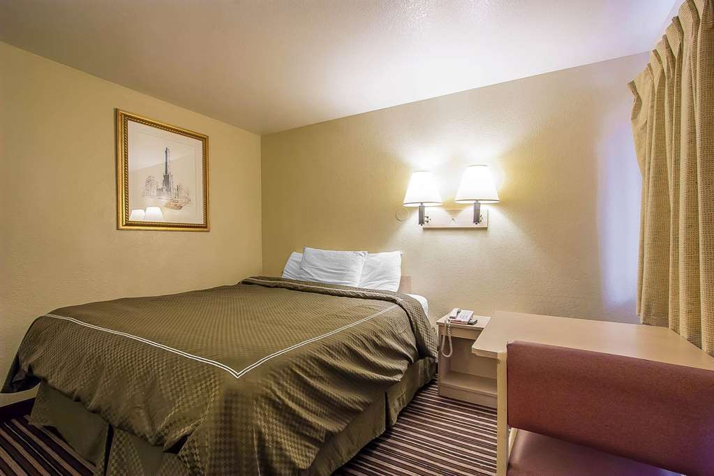 Rodeway Inn Мемфис Стая снимка
